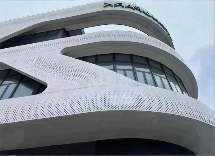 冲孔铝单板背景墙怎么做