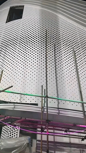 铝单板冲孔板 装修选外墙材料，这些要点别忽略